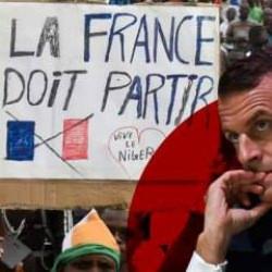 Afrika ülkesi artık tam bağımsız! Fransa tüm askerlerini çekip büyükelçiliğini kapattı