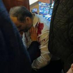 Son dakika: Fatih Camii imamına bıçaklı saldırı