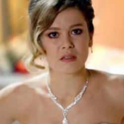 Burcu Biricik’ten beklenen müjde geldi! Ünlü oyuncu açıklama yaptı…