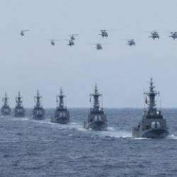 TCG Anadolu sahaya iniyor... 100 savaş gemisiyle gövde gösterisi
