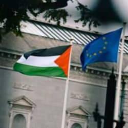 İrlanda meclisinde Filistin bayrağı dalgalanıyor