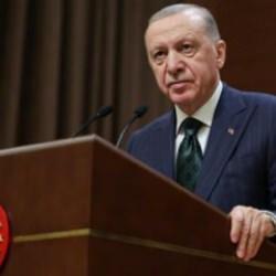 Cumhurbaşkanı Erdoğan'dan TFF Başkanı Hacıosmanoğlu'na tebrik