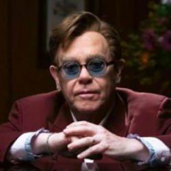 Dünyaca ünlü şarkıcı Elton John, görme yetisini kaybetti