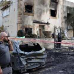 Hizbullah'tan İsrail'e ilk cevap: Askeri üs bombalandı