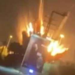 İran'dan, İsrail'e yönelik atılan bir füzenin düşme anı görüntülere yansıdı