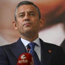 Özel, PKK'dan tutuklanan başkanı savundu: Kayyum atamak için terör var dediler