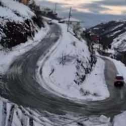 Trabzon'da feci kaza: Minibüs dereye yuvarlandı! Ölü ve yaralılar var 