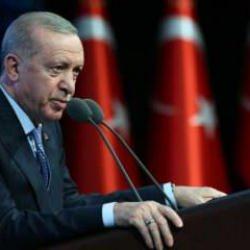 Bakan Yerlikaya, Erdoğan'ın talimatını açıkladı: Suriyelilere briket evler yapılacak!