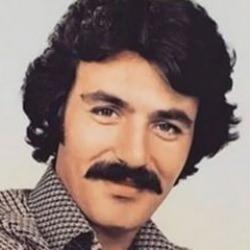 Ferdi Tayfur'un vefatı sonrası açıklamalar peş peşe geldi! Sanat dünyası yasta