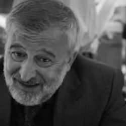 Hüseyin Avni Danyal ölüm haberini böyle duyurdu: Sonsuzluğa uğurladık