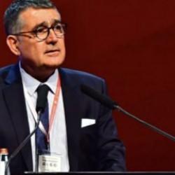 Yersiz oligark