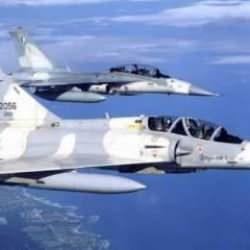 Fransa, Yunanistan'ı yarı yolda bıraktı! Uçaklar hangarda kaldı