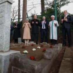 Kurtulmuş, Abdürreşid İbrahim Efendi’nin kabrini ziyaret etti
