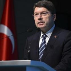 Bakan Tunç'tan tepki: Bir insanlık suçu ve hastalıktır