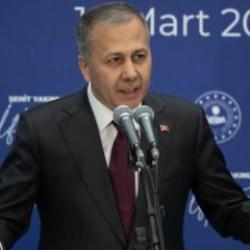 Saraçhane protestolarında bilançoyu açıklayan Yerlikaya: Peki o asitler, baltalar nedir?
