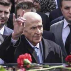 Bahçeli ile ilgili 'dublör' iddiası! Gazeteci Zafer Şahin'den canlı yayında sert tepki