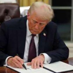 Trump: 'Ticaretteki finansal açıkları gidermenin tek yolu tarifeler'