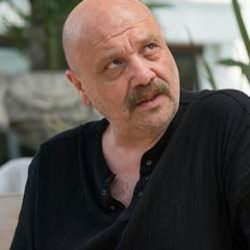 Ahmet Mümtaz Taylan hakkında şok suçlama! 'Hayatı burnundan getirirken...'