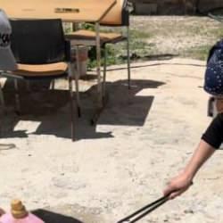 Hakkarili aile iki yıldır cehennemi yaşıyor: Evlerini istila ettiler! 