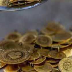 Altın yeni haftaya yükselişle başladı