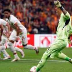 Galatasaray'ın şampiyonluk golü Muslera'dan!