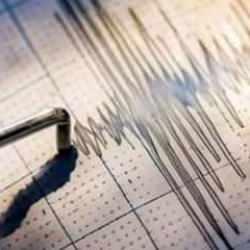 Adalar Denizi'nde deprem fırtınası: Bölge beşik gibi sallanıyor!