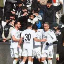 3. Lig'e düştüler! 111 yıllık kulüp sıkıntıda, futbolcular ayaklandı