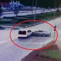 Amasya'da 2’si çocuk 5 kişinin yaralandığı kaza anı