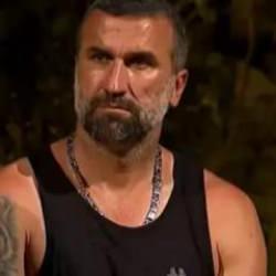 Survivor'da yarışan Hikmet Tuğsuz'dan olay karar! Kendi isteğiyle yollarını ayırdı