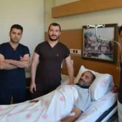 Karın ağrısı şikayetiyle gitti: Böbreğinden çıkanları görünce şoke oldu!