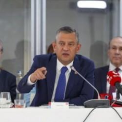 Özgür Özel şimdi de Brüksel'de Türkiye'yi şikayet etti