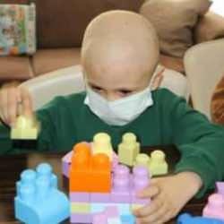 6 yaşında sürekli kemikleri kırılıyordu! Hastaneye götüren aile gerçeği öğrenince yıkıldı