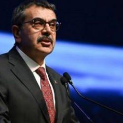Bakan Tekin'den Özgür Özel'e tepki