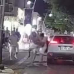 Bodrum’da trafikte yumruklu kavga! Sebebi incir çekirdeğini doldurmaz