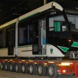 Kocaeli'de 8. tramvay da raylarla buluştu