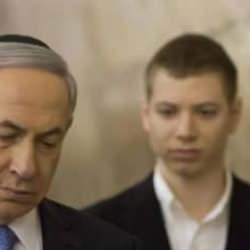 Netenyahu'nun oğlu korkup ülkesini terk etti