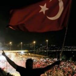 Şehidin annesinden yürek yakan sözler! 15 Temmuz'un tanıkları anlatıyor