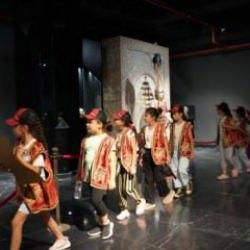 Konya’da 3 bin öğrenci 6 tarihi mekânda 6 tarihi karakteri tanıyor