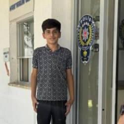 15 yaşındaki çocuk çöpte servet buldu! Polislere teslim etti