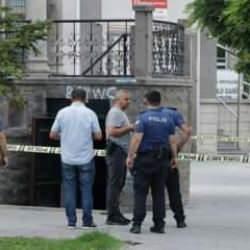 Cami tuvaletindeki kavgada bıçakla ağır yaralandı