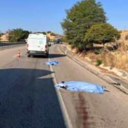 Evli çiftin feci sonu! Araç lastiği değiştirirken kamyonun altında kaldılar 