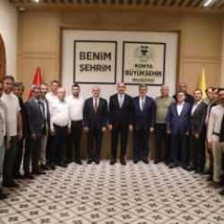 Konya Büyükşehir, belediyecilik tecrübesini paylaştı 