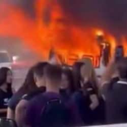 Mersin'de korku dolu anlar: Öğrenci servisi yandı!