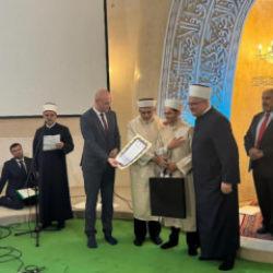 Uşaklı hafız Talha Çuhadar babası gibi dünya birincisi oldu