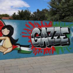 Konya’da gönüllü grafiti sanatçıları “Gazze” için çizdi