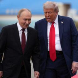 Trump Hamas'ı tehdit etti: Putin ile Macaristan'da görüşeceğini duyurdu!