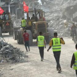 Türk bayraklarıyla Gazze'ye girdiler! Çalışmalar başladı
