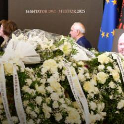 Katliamın merkezi Faşir'de son günlerde 62 binden fazla kişi yerinden edildi