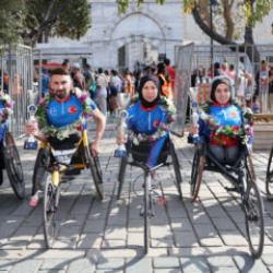 Bağcılar Belediyesi 47'nci İstanbul Maratonu'na damga vurdu