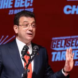 İBB’de bu da olmuş: Hediye kartı görünümlü imar rüşveti! Kutu kutu ele geçirildi